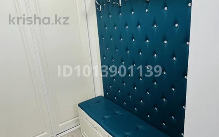 1-комнатная квартира · 46.7 м² · 4/9 этаж, мкр Городской Аэропорт, шапагат за 20.5 млн ₸ в Караганде, Казыбек би р-н — фото 2