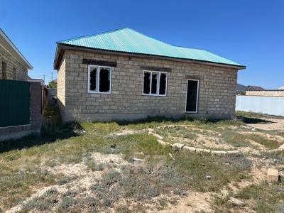 Продажа домов и дачи в Атырауской обл.: Отдельный дом · 4 комнаты · 150 м² · 8.3 сот., мкр Зарослый, 10 53а — Мелиоратор бағбандық қоғам за 8 млн 〒 Отдельный дом · 4 комнаты · 150 м² · 8.3 сот., мкр Зарослый, 10 53а — Мелиоратор бағбандық қоғам за 8 млн 〒 в Атырау