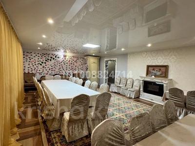 Дом · 5 комнат · 240 м², Хайдарова 20 за 140 000 〒 в Павлодаре