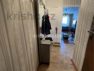 2-комнатная квартира · 41 м² · 3/5 этаж, К.Сатпаева — Р-он вокзала , напротив магазина Барсстрой за 15 млн ₸ в Петропавловске