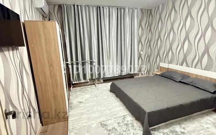 1-комнатная квартира · 40 м² · 3/13 этаж, 9 улица за 10 000 ₸ в Туркестане — фото 5