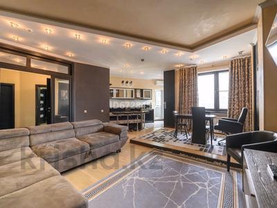 2-комнатная квартира · 80 м² · 17/23 этаж, Кабанбай батыра 87 за 30 000 ₸ в Алматы, Алмалинский р-н