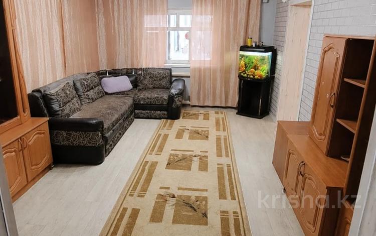 Жеке үй · 3 бөлме · 100 м² · 6 жүзд., Тулебаева — Район Соцгорода, бағасы: 15 млн ₸ в Темиртау — фото 32