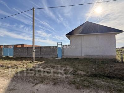 Үйдің бір бөлігі · 3 бөлме · 200 м² · 10 сот., Мұнара 112, бағасы: 13 млн 〒 в Туркестане