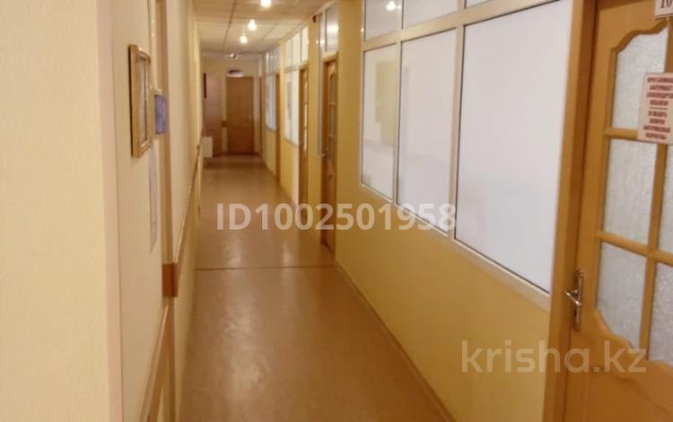 Офисы, магазины и бутики, салоны красоты, медцентры и аптеки, образование, развлечения · 251.1 м² за 55 млн 〒 в Караганде, Алихана Бокейханова р-н — фото 2