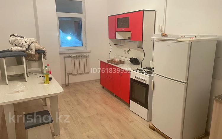 1-бөлмелі пәтер · 41 м² · 3/5 қабат, 15 мкр 104, бағасы: 60 000 ₸ в Таразе — фото 2