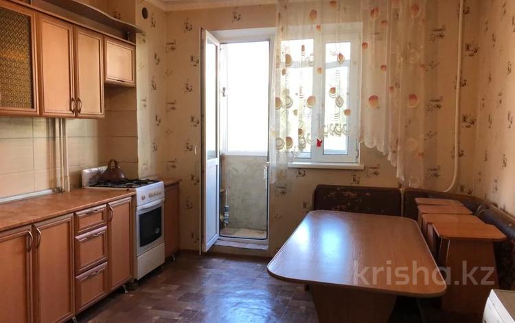 3-бөлмелі пәтер, 95 м², 2/6 қабат, мкр Болашак, бағасы: 27 млн 〒 в Актобе, мкр Болашак — фото 2