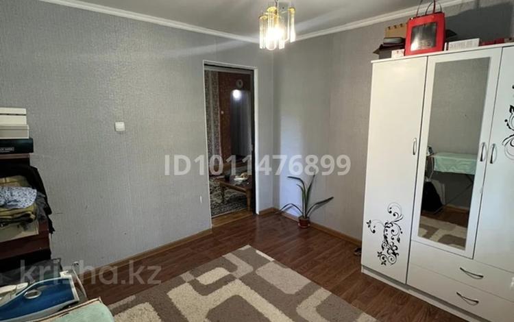 3-бөлмелі пәтер · 57 м² · 1/5 қабат, 11-й микрорайон, 11-й микрорайон 215В — На против 40-й школы, бағасы: 23 млн ₸ в Шымкенте, Енбекшинский р-н — фото 2