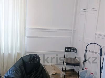 2-комнатная квартира · 69 м² · 1/3 этаж, Абая 51 — Жельтоксан за 650 000 ₸ в Алматы, Алмалинский р-н