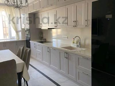 4-комнатная квартира · 140 м² · 9/9 этаж, Аскарова Асанбая за 135 млн ₸ в Алматы, Наурызбайский р-н