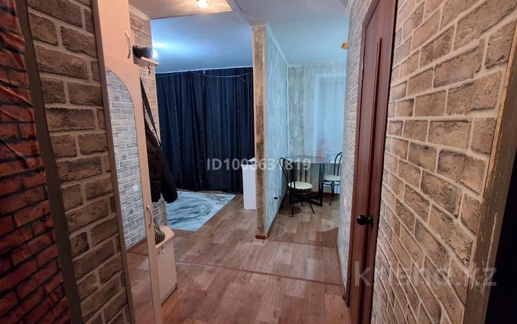 1-комнатная квартира · 21 м² · 4/5 этаж, Каирбаева 74 — 1 мая -Каирбаева за 10.5 млн 〒 в Павлодаре — фото 2