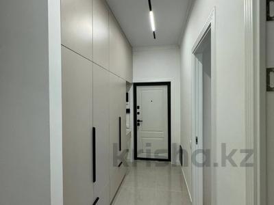 4-комнатная квартира · 120 м² · 8/16 этаж, Ходжанова 8/1 за 700 000 〒 в Алматы, Бостандыкский р-н