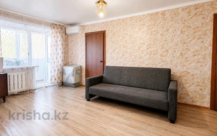 2-бөлмелі пәтер · 44 м² · 2/4 қабат, проспект Абая, бағасы: 6.5 млн ₸ в Шахтинске — фото 2