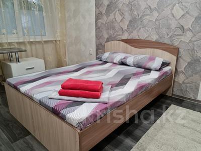 1-комнатная квартира, 37 м², 1/5 этаж посуточно, Павлова 13 за 10 000 〒 в Павлодаре
