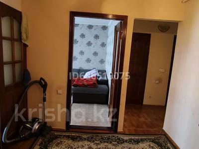 3-комнатная квартира · 70 м² · 5/5 этаж, мкр 8 — Хлебокомбинат за 17.8 млн 〒 в Актобе