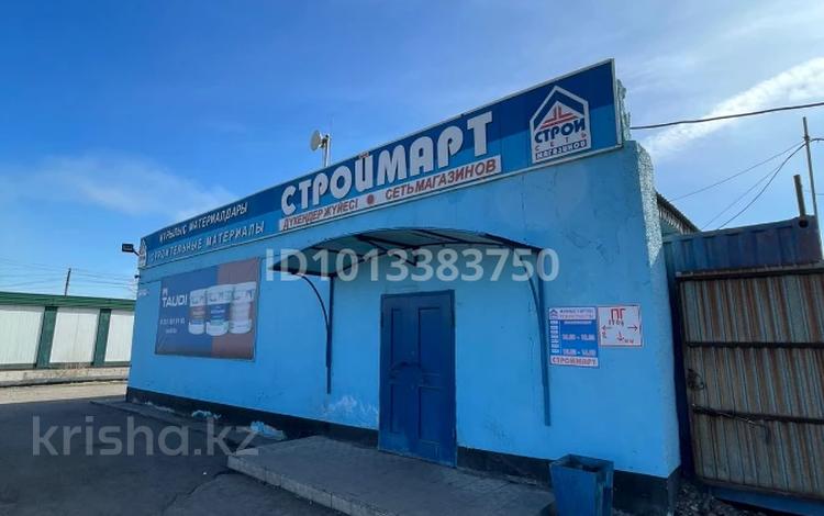 Коммерческое здание на первой линии · 316 м², бағасы: 40 млн ₸ в Караганде, Алихана Бокейханова р-н — фото 2
