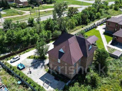 Продажа домов и дачи в Восточно-Казахстанской обл.: Отдельный дом · 7 комнат · 417 м² · 10 сот., Дружбы Народов 20 за 88 млн 〒 Отдельный дом · 7 комнат · 417 м² · 10 сот., Дружбы Народов 20 за 88 млн 〒 в Усть-Каменогорске