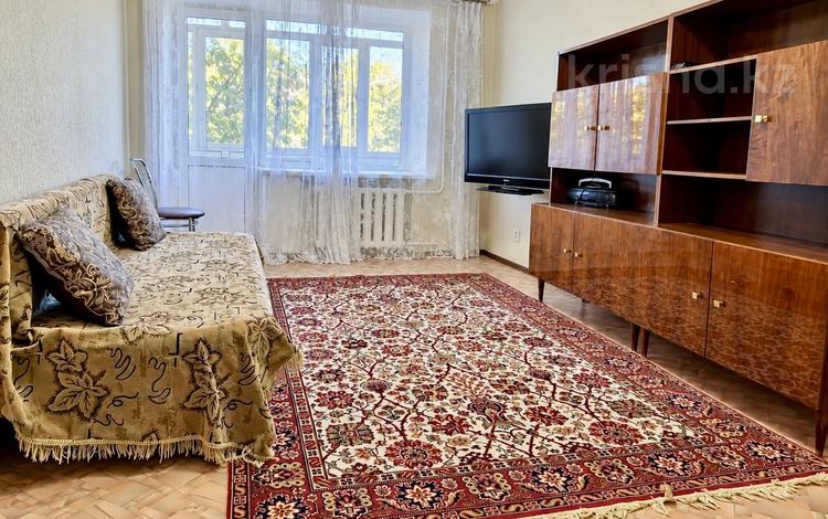 2-комнатная квартира · 50 м² · 3/5 этаж, Желтоксан 37 за 220 000 ₸ в Астане, Сарыарка р-н — фото 2