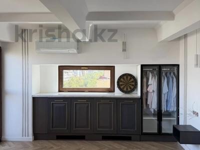 4-комнатная квартира · 130 м² · 9/9 этаж, жибек жолы за 125 млн ₸ в Алматы, Алмалинский р-н