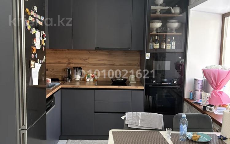 2-бөлмелі пәтер · 46 м² · 2/3 қабат, Шакарима — Шакарима, бағасы: 18.5 млн ₸ в Семее — фото 11