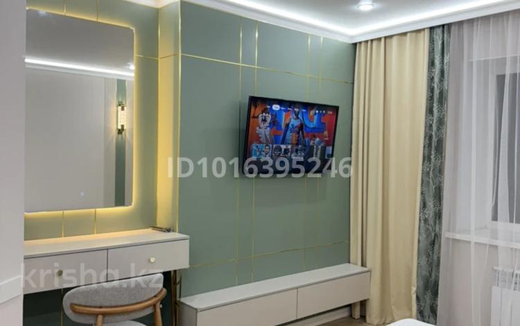 1-комнатная квартира · 41.2 м², мкр Омега, Молдашева 20/1 за 220 000 ₸ в Уральске — фото 2