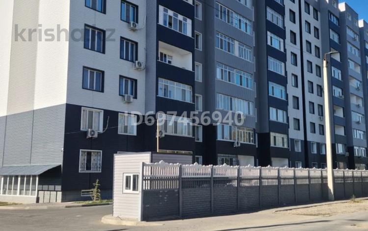 3-бөлмелі пәтер · 87.6 м² · 2/9 қабат, Сатпаева 30А — Район Гидрокомплекса, бағасы: 300 000 ₸ в Таразе — фото 2
