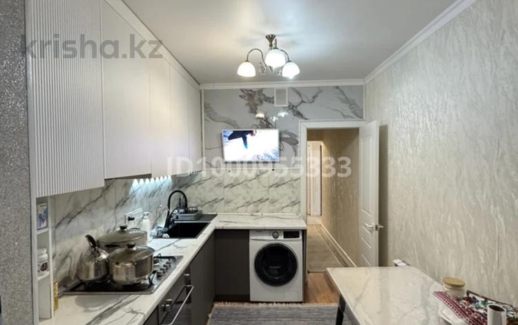 3-бөлмелі пәтер · 71 м² · 2/5 қабат, 29-й мкр 17 — Напротив 15 го дома. Рядом школа, метрополис , новый асфальт, садик, бағасы: 23 млн ₸ в Актау — фото 9