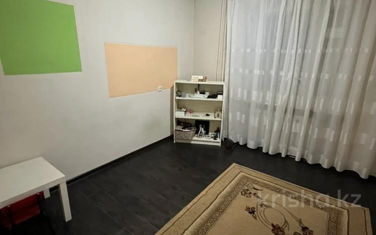 2-комнатная квартира · 54.8 м² · 3/5 этаж, Назарбаева — Столовая 89 за 20.8 млн 〒 в Петропавловске — фото 2