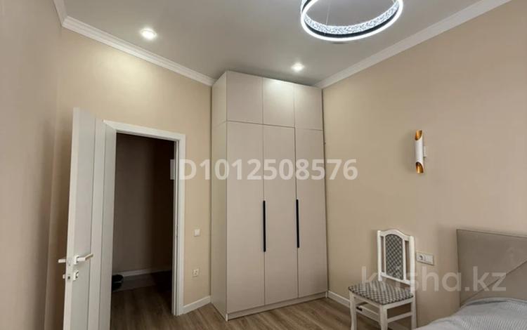 2-бөлмелі пәтер · 65 м² · 2/9 қабат, Розы Баглановой 3/1 — Район Ханшатыра, бағасы: 48 млн ₸ в Астане, Нура р-н — фото 2