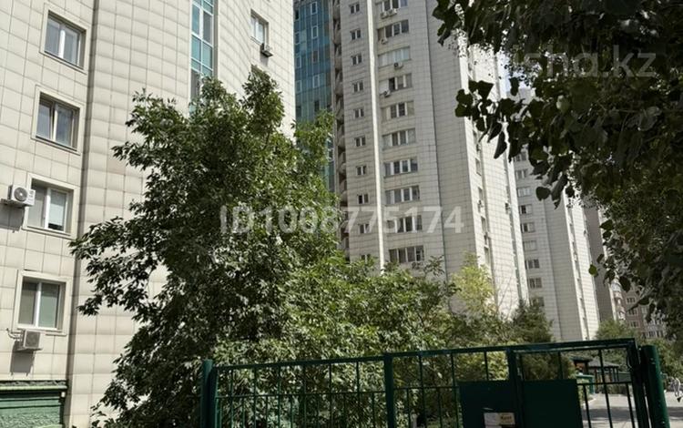 6-бөлмелі пәтер · 200 м² · 11/14 қабат, Торайгырова 25, бағасы: 200 млн ₸ в Алматы, Бостандыкский р-н — фото 2