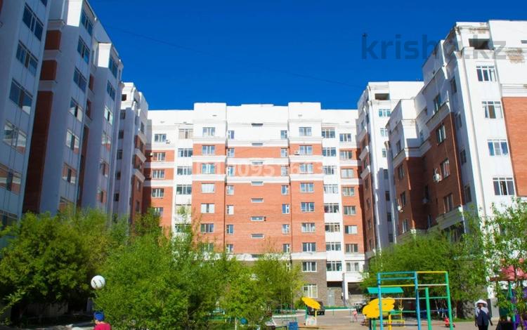 3-бөлмелі пәтер · 90 м² · 9/9 қабат, Бараева 25, бағасы: 50 млн ₸ в Астане, р-н Байконур — фото 2