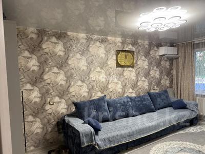 3-бөлмелі пәтер · 68.6 м² · 1/5 қабат, Пр.Шакарима 93 — 101 аптека,16 школа, бағасы: 28 млн ₸ в Усть-Каменогорске, Ульбинский