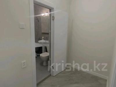 1-комнатная квартира · 43 м² · 1/5 этаж, мкр Аксай-2, Елемесова — Момышулы за 26.5 млн 〒 в Алматы, Ауэзовский р-н