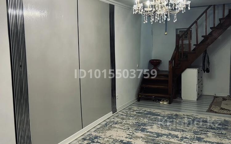 3-бөлмелі пәтер · 80 м² · 2/2 қабат, мкр Жастар 2 18 — Құтты керемет уй сатылады, бағасы: 15.5 млн ₸ в Актобе, жилой массив Жанаконыс — фото 2
