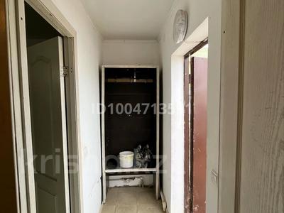Часть дома · 1 комната · 20 м² · 30 сот., мкр Атырау, Ғазиза жубанова 10 — Мкр.атырау ак босаға за 80 000 〒