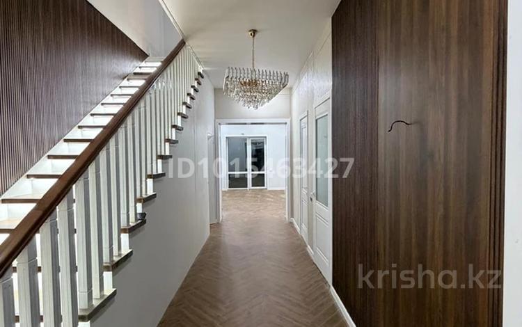 4-комнатная квартира · 160 м², Ашимова 20 за 95 млн ₸ в Кокшетау — фото 2