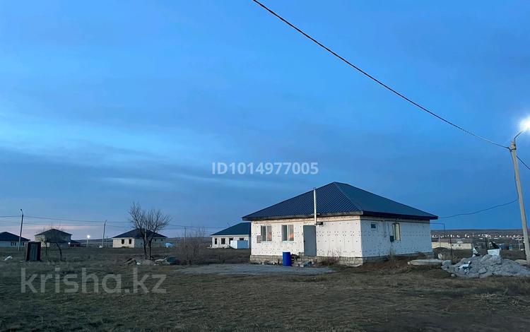 Жеке үй · 3 бөлме · 120 м² · 10 жүзд., Участок 532 — Центральная улица, бағасы: 18 млн ₸ в Актобе, жилой массив Акшат — фото 2