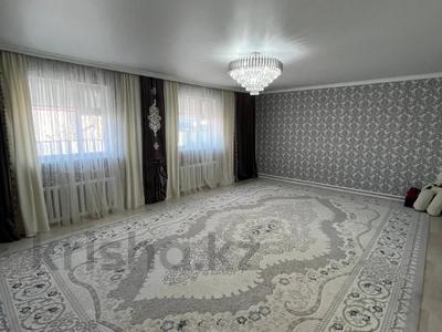 Отдельный дом · 4 комнаты · 121.8 м² · 10 сот., жилой массив Бауырластар, Медеу за 21 млн ₸ в Актобе