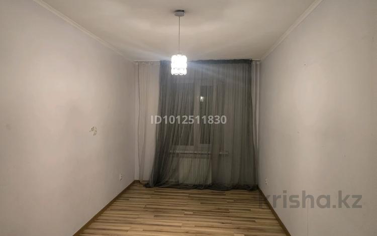 2-бөлмелі пәтер · 44 м² · 1/5 қабат, мкр Аксай-2А, Ақсай-2А ш/а. сайна 6 — Сайын мен райымбек, бағасы: 32 млн ₸ в Алматы, Ауэзовский р-н — фото 2