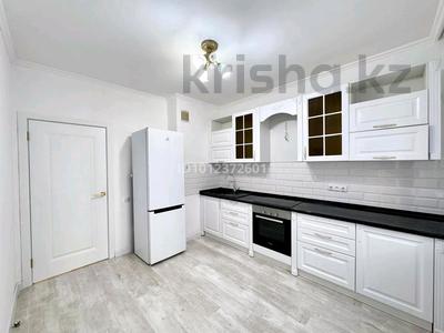 3-бөлмелі пәтер · 73 м² · 3/8 қабат, Бухар жырау 36, бағасы: 49.5 млн ₸ в Астане, Есильский р-н