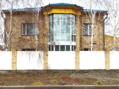 Отдельный дом • 7 комнат • 360 м² • 10 сот., Карбая Мусабаева 27 за 66 млн 〒 в Бурабае