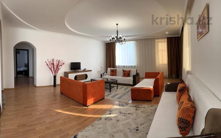 3-комнатная квартира, 150 м², 3/4 этаж посуточно, С.Даумова — ЦЕНТР, Парк Кирова, Зенит за 25 000 〒 в Уральске — фото 21