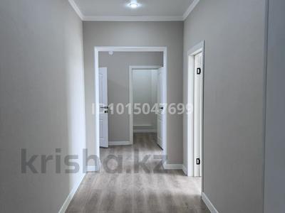 2-бөлмелі пәтер · 85.1 м² · 2/5 қабат, Дины Нурпеисовой 40/2 — мкр. Школьник, рядом с Центральным рынком Уральска., бағасы: 35 млн ₸ в мкр Школьник
