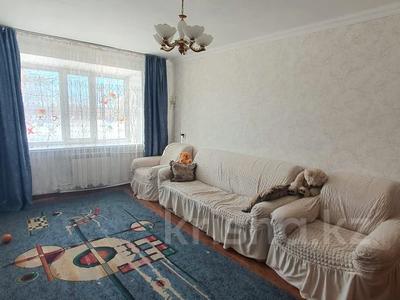 3-комнатная квартира · 58 м² · 1/5 этаж, Майкудук, 18й микрорайон за 11 млн 〒 в Караганде, Алихана Бокейханова р-н