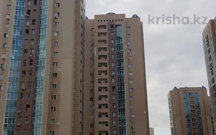 3-комнатная квартира · 140 м² · 17/20 этаж, Брусиловского 163 за 300 000 ₸ в Алматы, Алмалинский р-н — фото 2