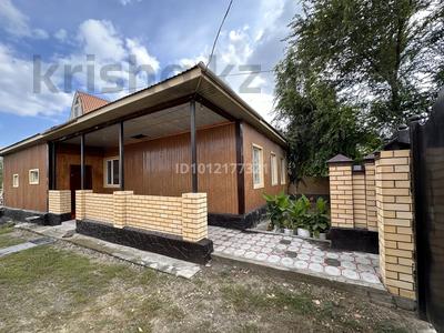 Отдельный дом · 4 комнаты · 110 м² · 6 сот., Герцена — Район 1 роддома за 47 млн 〒 в Семее