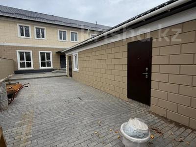 Часть дома · 6 комнат · 247 м² · 4.5 сот., Самал 218 за 60 млн ₸ в Уральске