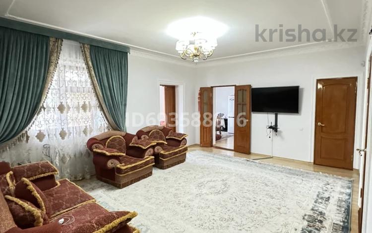 Отдельный дом • 6 комнат • 205 м² • 15 сот., 4 переулок Ташкентский 20 за 70 млн 〒 в Таразе — фото 2