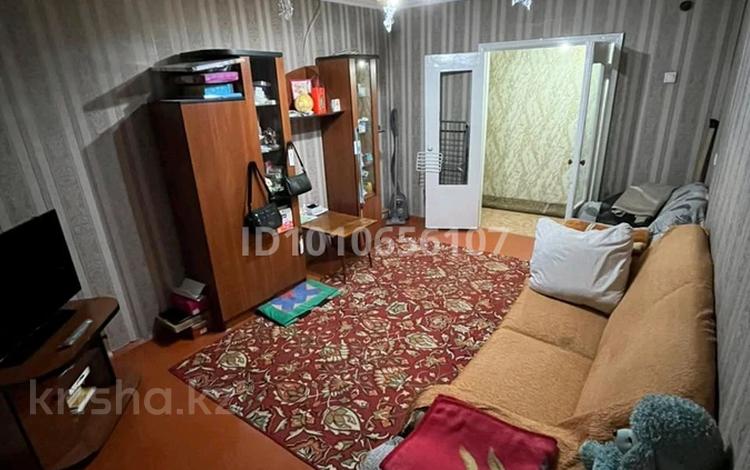 3-бөлмелі пәтер · 64 м² · 1/4 қабат, 2 микрорайон 71, бағасы: 10.5 млн ₸ в Семее — фото 2