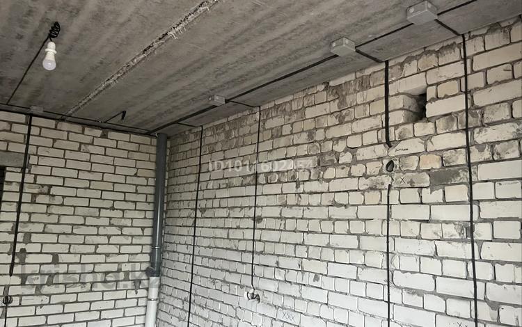 1-комнатная квартира · 50 м² · 1/5 этаж, Айталиева 1/1 за 18 млн ₸ в Уральске — фото 2